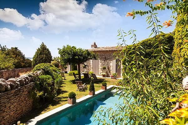 Bastide jardin piscine Provence