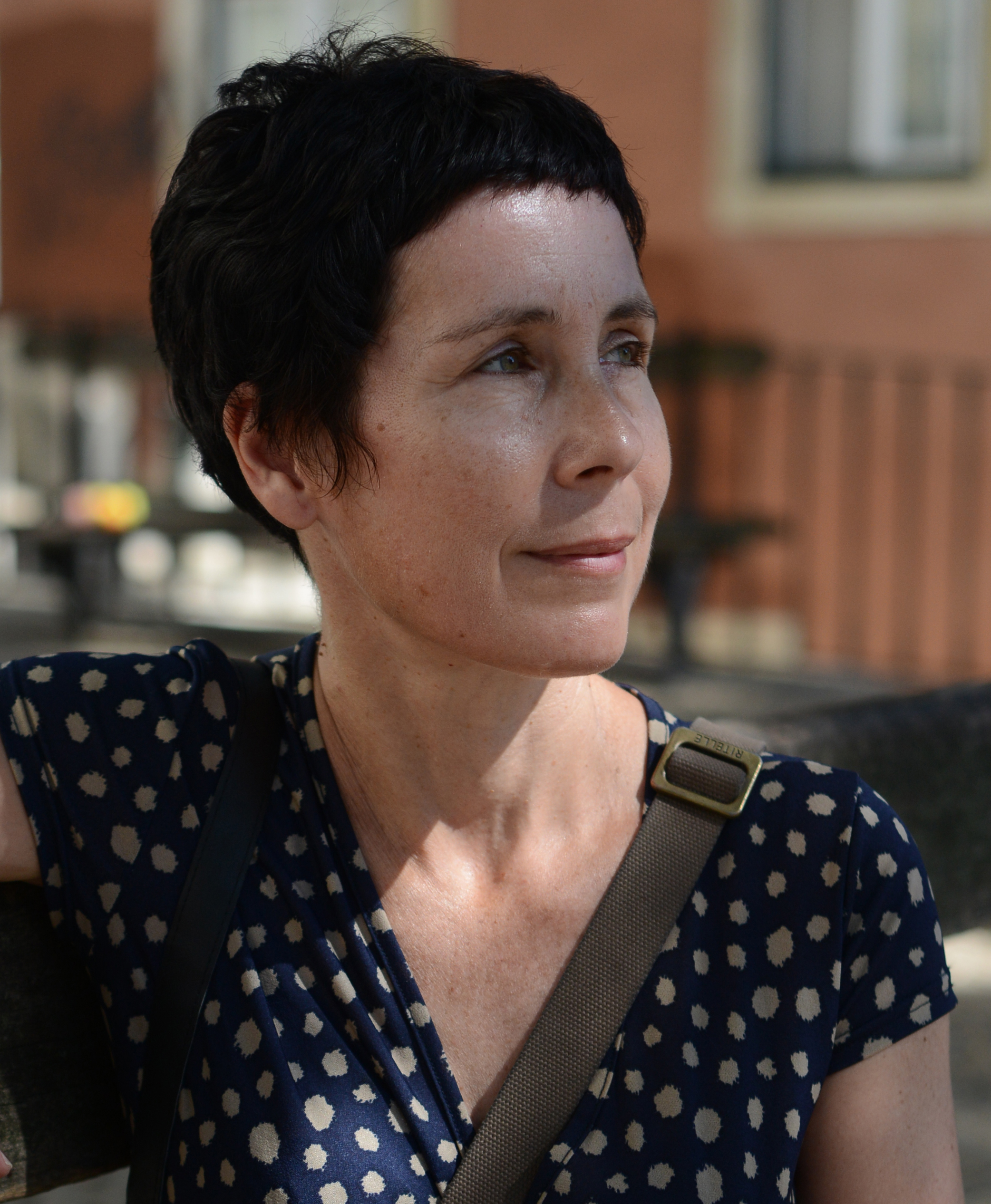 Aline, spécialiste des surfaces extérieures